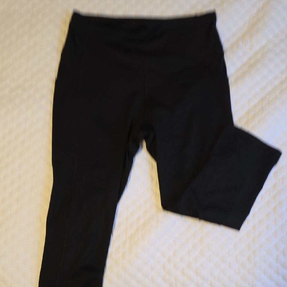Black Capris